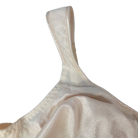 Playtex 18 Hour Wirefree Bra Beige 44B Soft Cup Comfort Strap Wide Adj #4013 - Picture 3 of 11